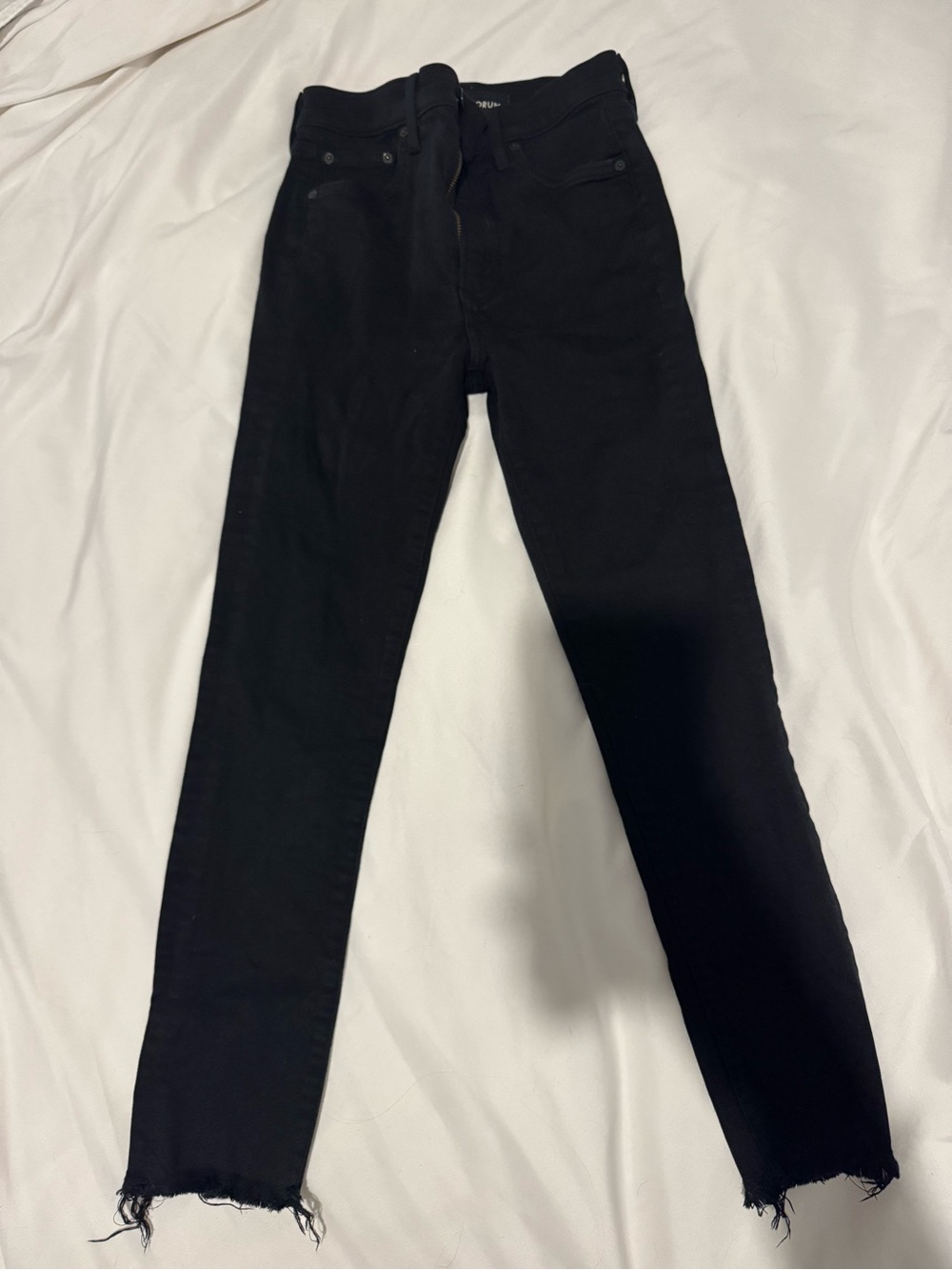 Denim Forum - Lola High Rise Skinny Crop